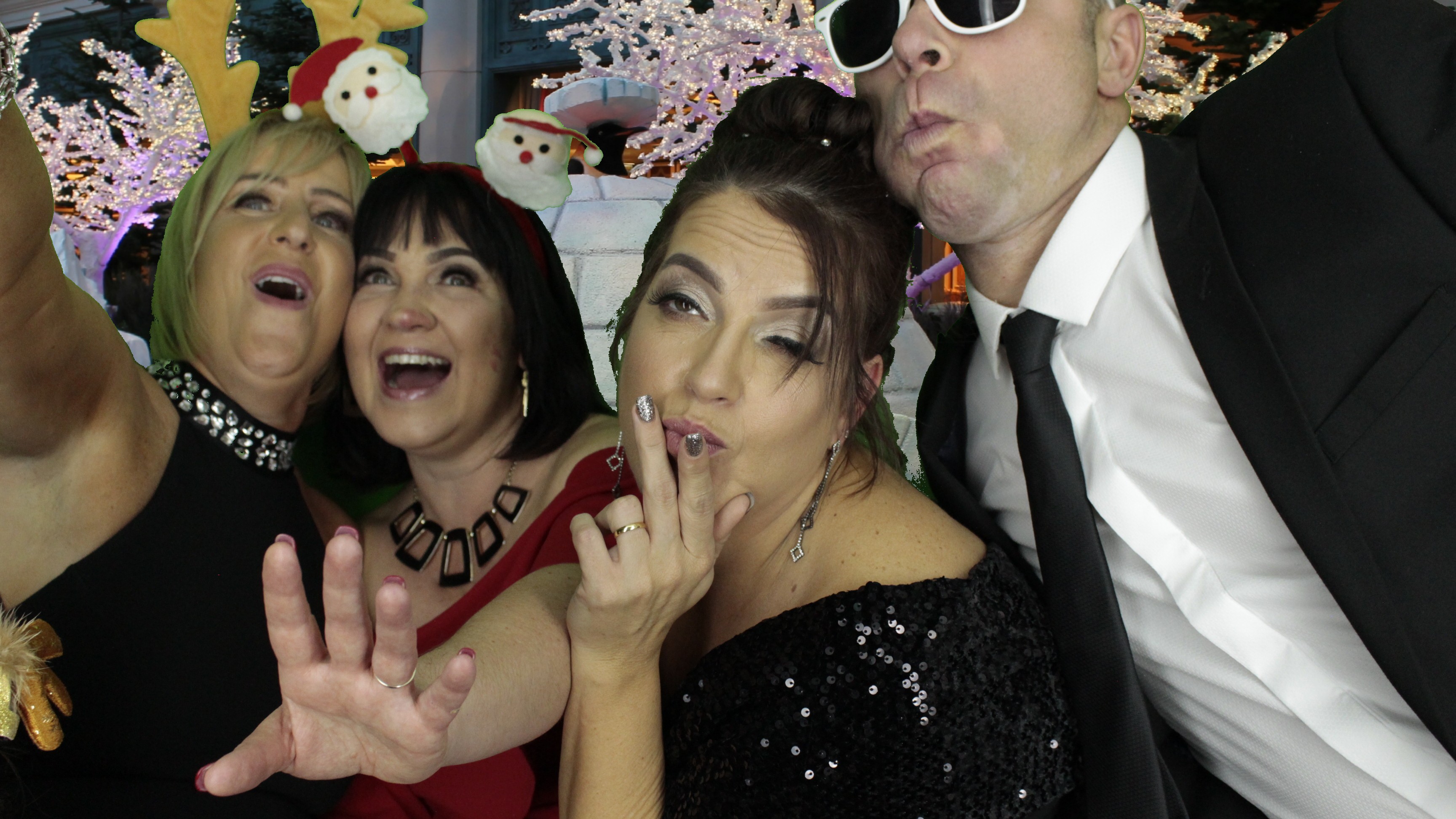 Portsmouth Water Christmas Party | View more photos from the event at gallery.myphotoboothexperience.co.uk/u/MyPhotoBoothExperienceLtd/Portsmouth-Water-Christmas-Party